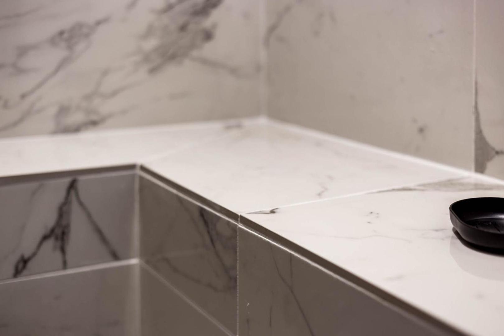 High-End Apartment Overlooking The Quays Ail リヨン エクステリア 写真